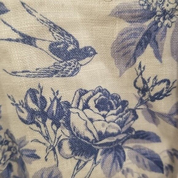 💕REFORMATION💕 Stilton Linen Top  Pompadour Blue White Floral Bird Print 2 NWT - Picture 8 of 13